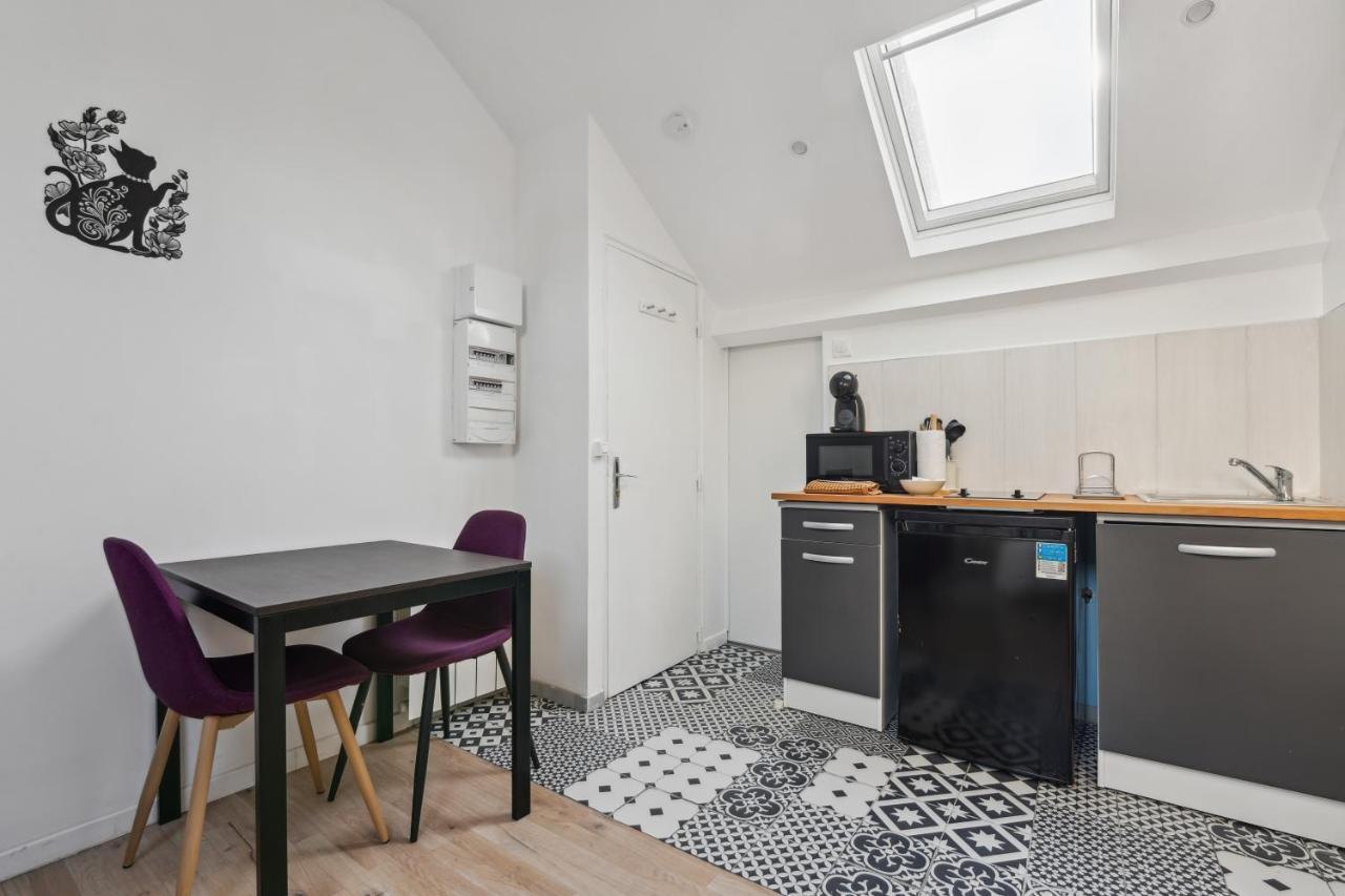 Budget Appart Avec Parking Au Centre-Ville Charleville-Mézières 외부 사진